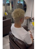 アカヒゲ 新札幌店(AKAHIGE) ハイトーン フェード ショート
