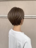 アンティーク 美術館前(antique)&nbsp;ショートカット／白髪ぼかし/大人ショート