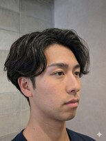 ワンワンオー バーバーショップ コンチネンタル(@110 BARBER SHOP continental)&nbsp;海外風センターパート韓国風コンマかきあげセンターパート