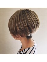 コアドゥラメール(CORE de la mer)&nbsp;【CORE】前下がり骨格矯正ショートボブ