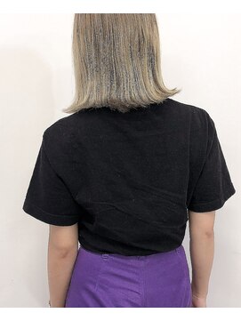 ガーランドウメダ(Garland umeda) ボブ×ハイトーンベージュ