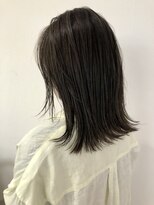 アングゥギャラリー(ungu GALLERY)&nbsp;大人アッシュ/ミディヘア/切りっぱなし