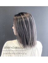 バトー(bAteAu)&nbsp;ブラウン、グラデーション、インナー、エクステ、ハイライト