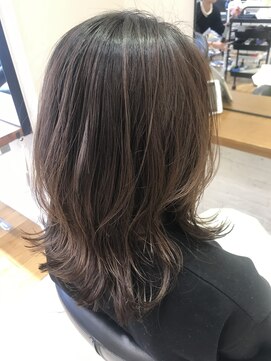 グッデイ ヘアー(GOOD DAY HAIR) 【韓国風】流れる前髪　レイヤーカットスタイル