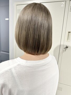 シェル 吉祥寺(shell) 透明感♪ハイトーングレージュ_レイヤーボブ13200円