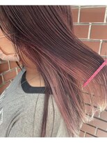 ユニ(uni)&nbsp;pinkインナーカラー/ハイトーンカラー/２０代/３０代/４０代