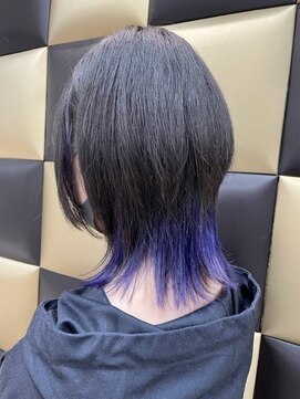 髪技空間アノン(anon) ウルフ インナーカラー