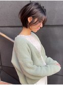 20代30代の大人綺麗長めショートボブヘアカットスタイル