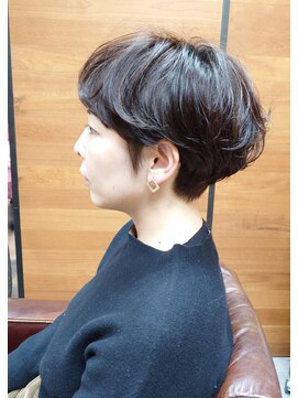 モスト ブリヤン(MOST BURYAN) くせ毛風ショート×30代クールスタイリング