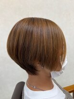 シーズンプラス(SEASON PLUS)&nbsp;【SEASON＋尾藤】　前下がりグラデーションショート