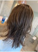 ミルクティーベージュ