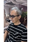 イケおじ短髪七三分け
