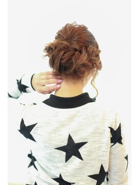 エール(a:le) 外国人風ゆるかわアレンジ