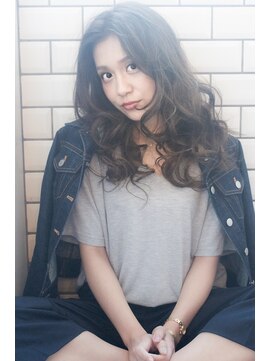 エイト ヘアサロン 渋谷本店(EIGHT) 【EIGHT渋谷】NYCウェービーロング