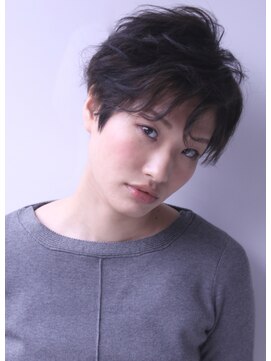 シャカ(SHAKA) 丸みショート 黒髪ベリーショート ヘルシーレイヤー 毛先パーマ