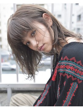 ユノ(juno) 髪質をいかした切りっぱなしボブ