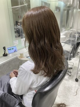 リー 尼崎(Lee) ミディアムグレージュ