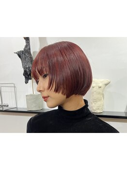 ―細部にまでこだわった繊細なカット技術―あなただけのデザインをご提供。毎朝のスタイリングも簡単に。