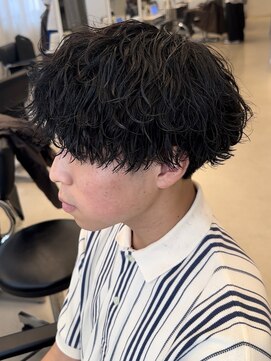 アコロン(acoron.) マッシュツイスト/刈り上げ/池袋メンズカット