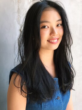 メロウ(MELLOW) シンプルなスリークロングスタイル