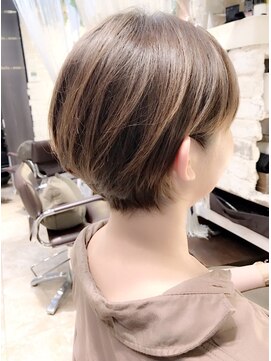 ミッシェル アフロート(michelle afloat) 20代30代40代トップふんわり動き簡単まとまるツヤのカーブカット