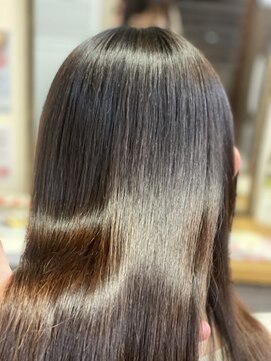 トリート(TREAT) 艶髪ヘッドスパを受けられたお客様へア