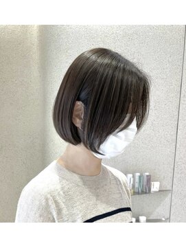 マイル 渋谷(mile) 白髪ぼかしハイライト×大人ボブ