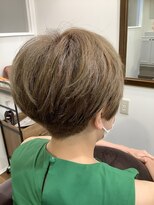 イオラニ(ioLani)&nbsp;マッシュショート　ハイトーンの白髪染め