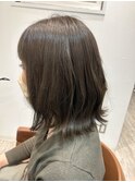 オリーブグレー