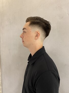 ヤード(YARD) ミドルハイスキンフェード　パートスタイル