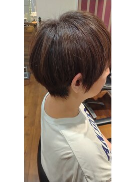 クローバー 新横浜店(CLOVER) 白髪染めグレージュアッシュカラー　コンパクトショートカット