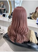 ピンクベージュ