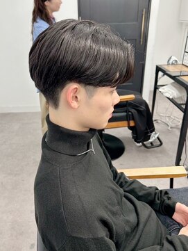 ネオリーブ クーロ メゾン 横浜(Neolive curro Maison) 韓国センターパートニュアンスカルマ風パーマ[メンズ]