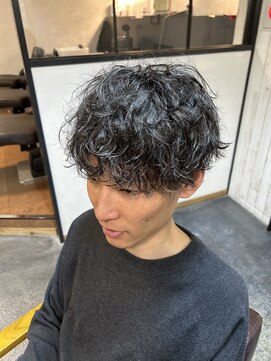 リリアン バイ リトル(Lilian by little) 波巻きパーマ