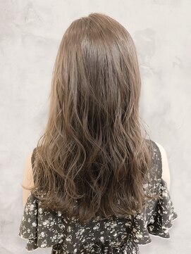 アッシュ ヘアーメイク 桐生(ash hair×make) 透明感抜群ダブルカラーブリーチミルクティーベージュ