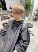 ハイライトカラーミルクティーベージュレイヤーカット