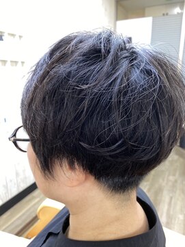 ブレイブシザー(BRAVE SCISSOR) 刈り上げ×丸みショートで品よくスッキリ