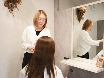 プーパ ヘアーユニ(pupa hair uni)の写真/《完全マンツーマン》幅広いデザインとダメージレスカラーで白髪染め、オシャレ染めも素敵な仕上がりに＊