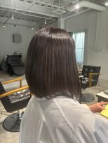 ワン(One...) 前下がりボブ