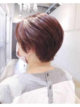 アンビアンスアミ(ambiance ami) 大人可愛いグラデーションショート