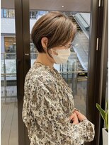 ステアケース 武蔵小杉店(stair:case)&nbsp;白髪染めない脱白髪染めハイライト大人ショート