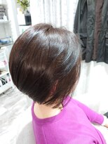 ミューズ(MUSE)&nbsp;前下がり　グラデーションボブ