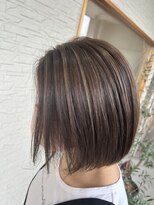 ラウレア(Laule'a) くっきりハイライトでおしゃれデザインカラー