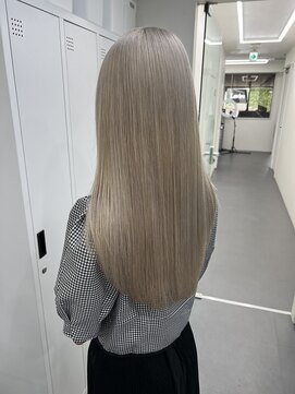 ラヴィール(Lavire) pearl white