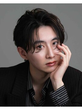 レイ(Lay.) 【スタイリストMyuka】韓国風ニュアンスパーマ