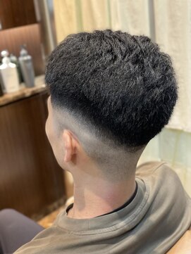 ヘアーモードキクチ 神田日銀通り店 神田フェード