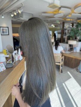 ビーチ(BEACH) ミントベージュくすみカラー透明感レイヤーカット