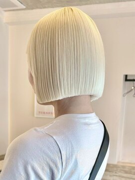 リリック(LYLICK) ホワイト