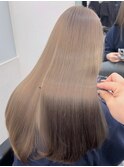 韓国風ミルクティーベージュケアブリーチ堀江