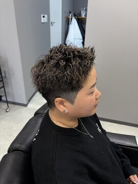 スパイキーパーマ